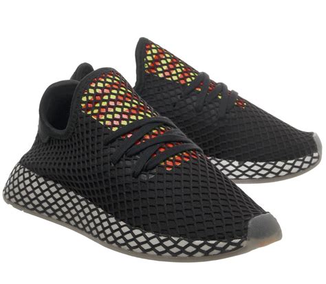 adidas deerupt core black.